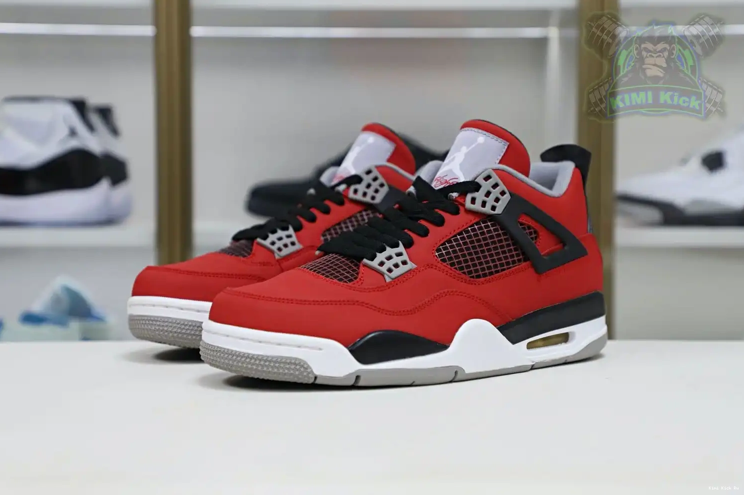 Jordan RetroToro Air Kimikick Jordan4 Bravo 0405
